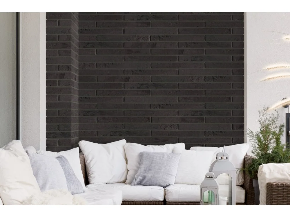 BERLIN   (649,-Kč/m2)