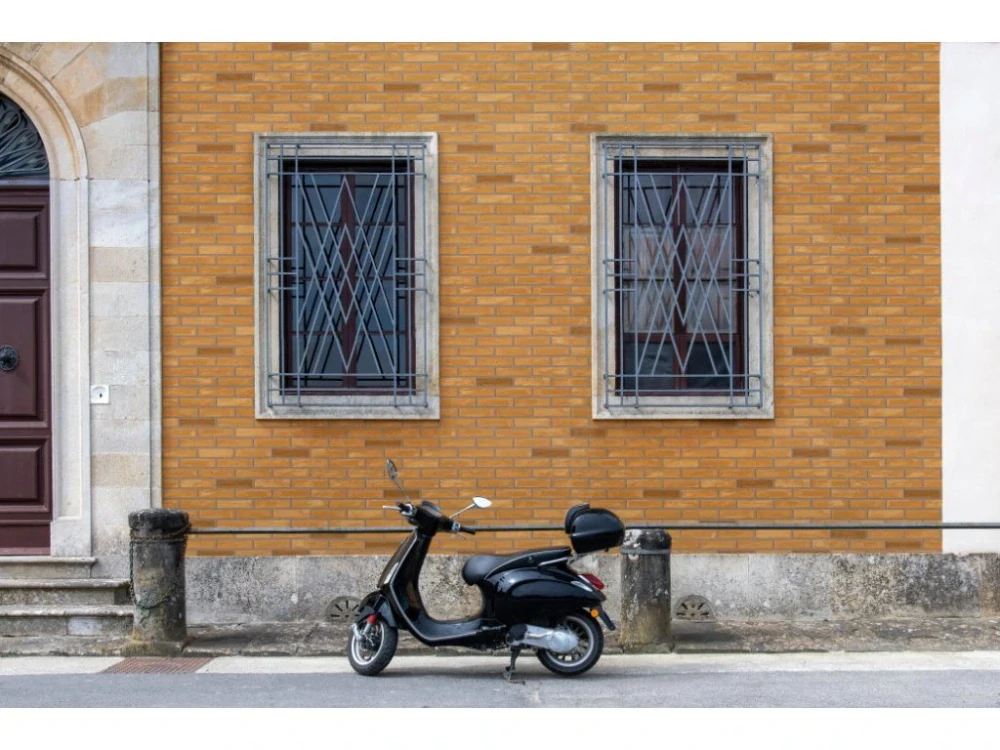 MURCIA     (649,- Kč/m2)