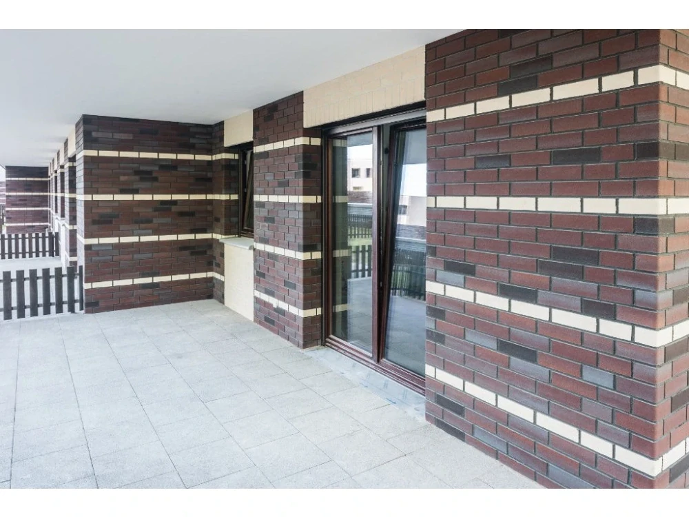 LUZERN     (649,- Kč/m2)